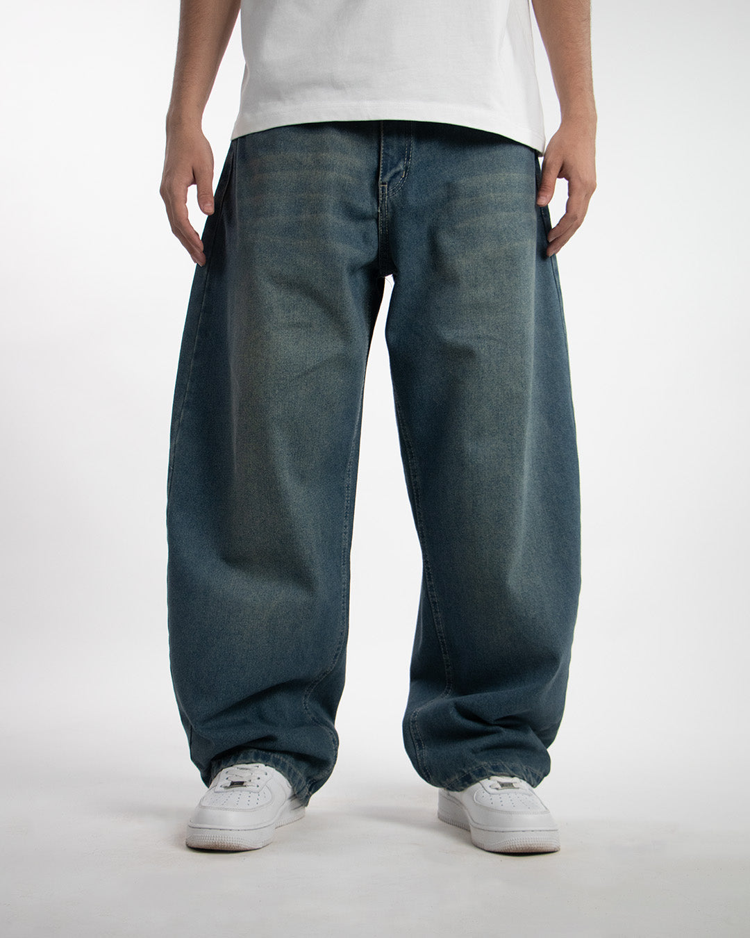 Essential Wide Denim - Tinted Blue