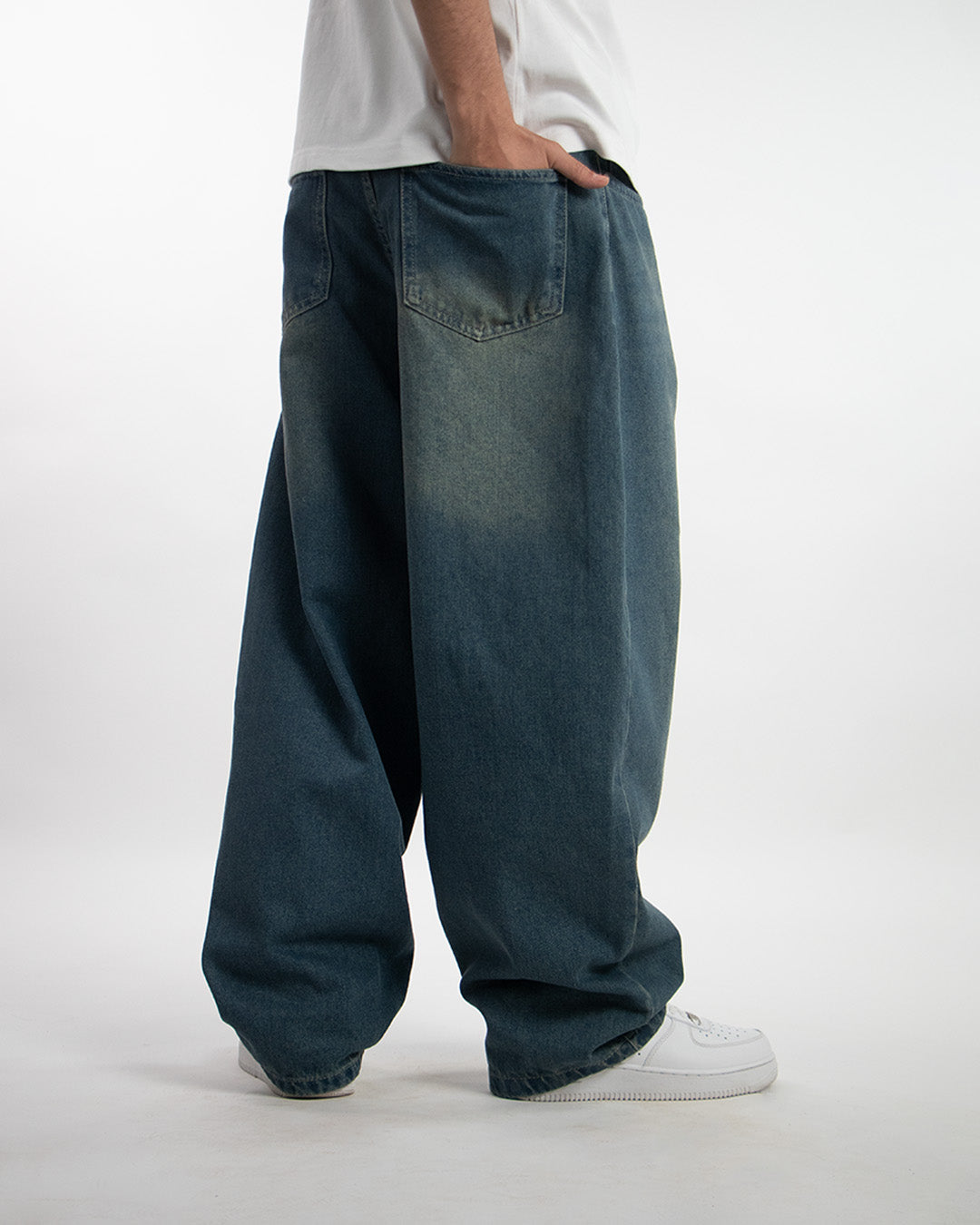 Essential Wide Denim - Tinted Blue