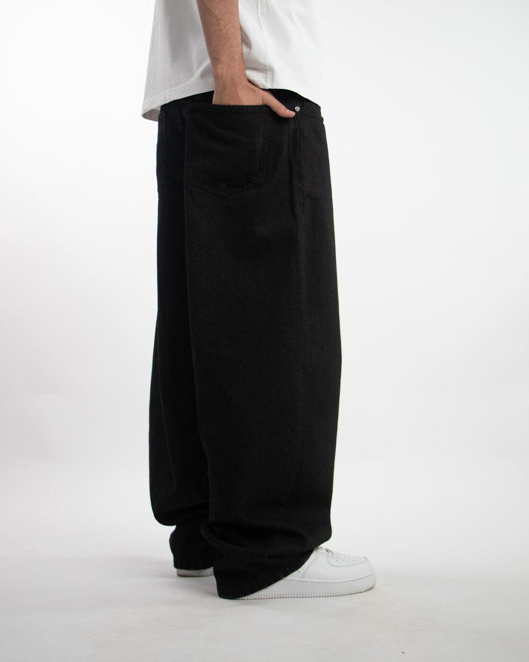 Essential Wide Denim - Black
