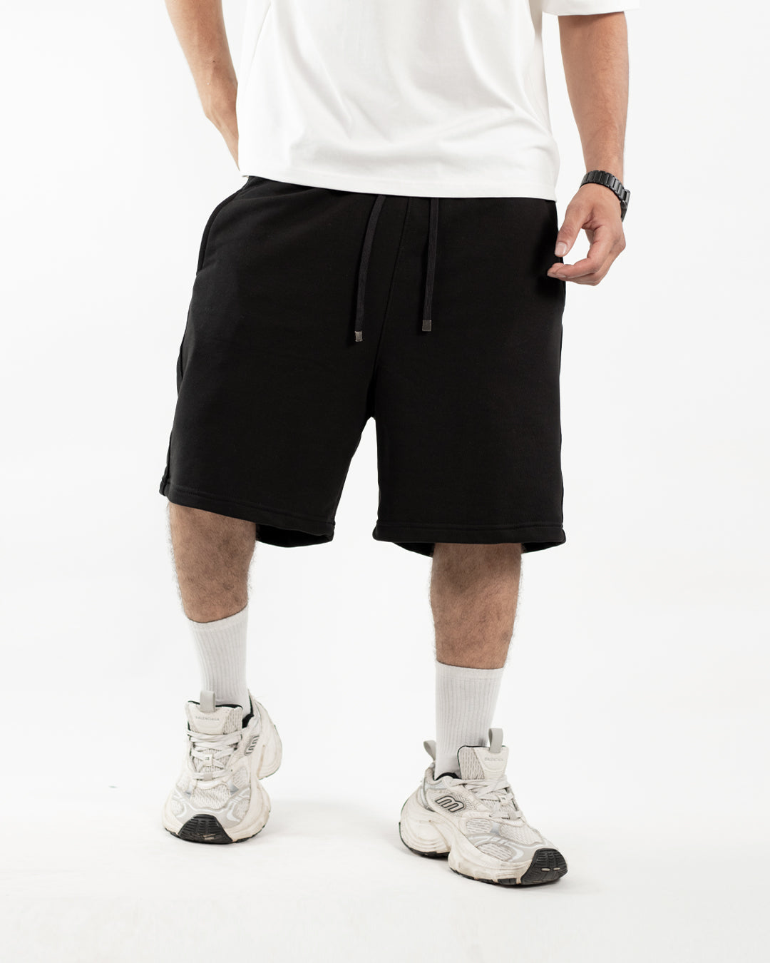 Essential Relaxed Shorts - Black