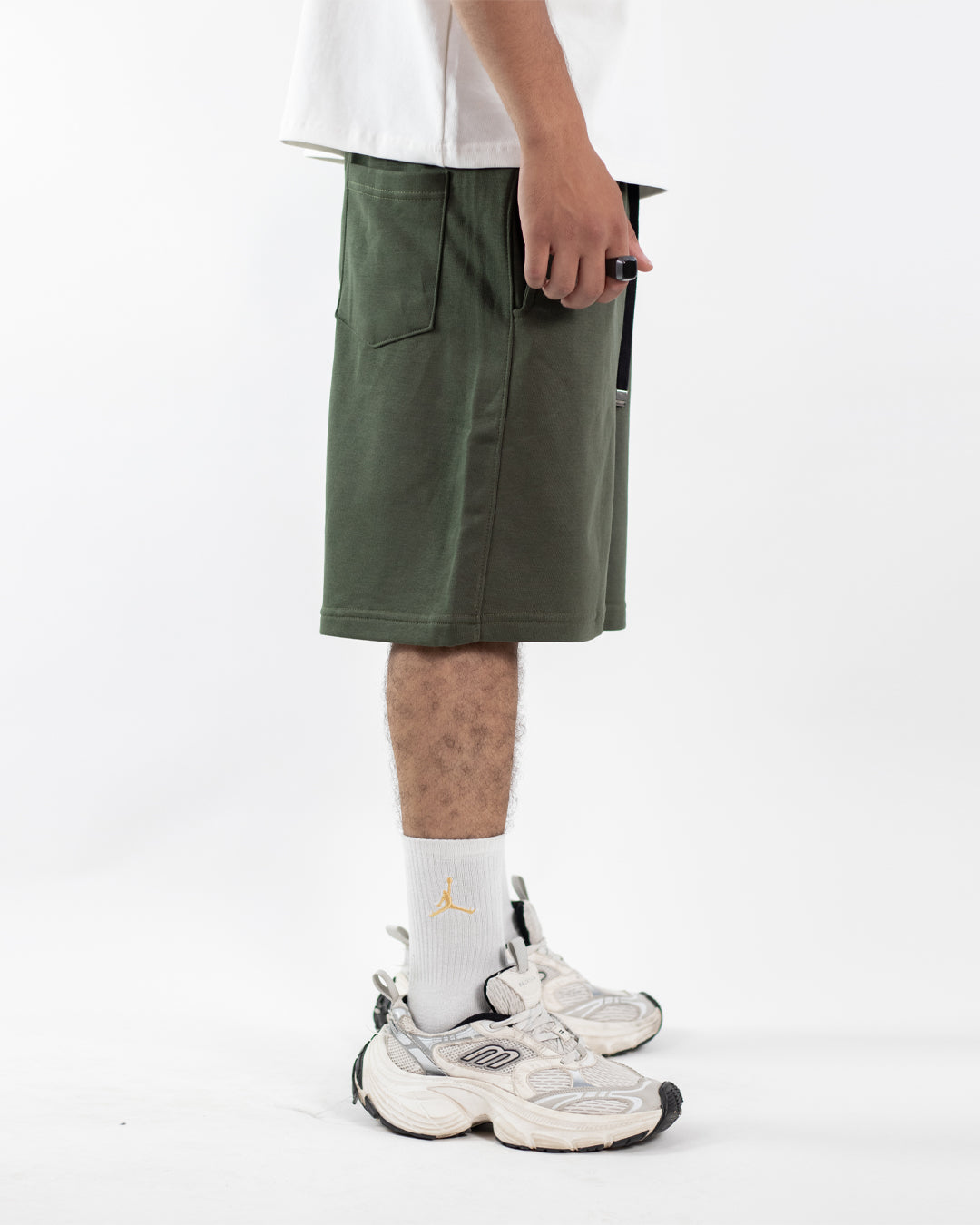 Essential Relaxed Shorts - Olive
