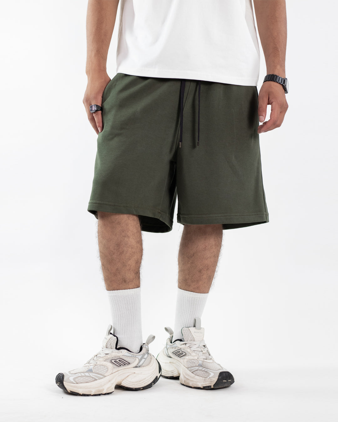 Essential Relaxed Shorts - Olive