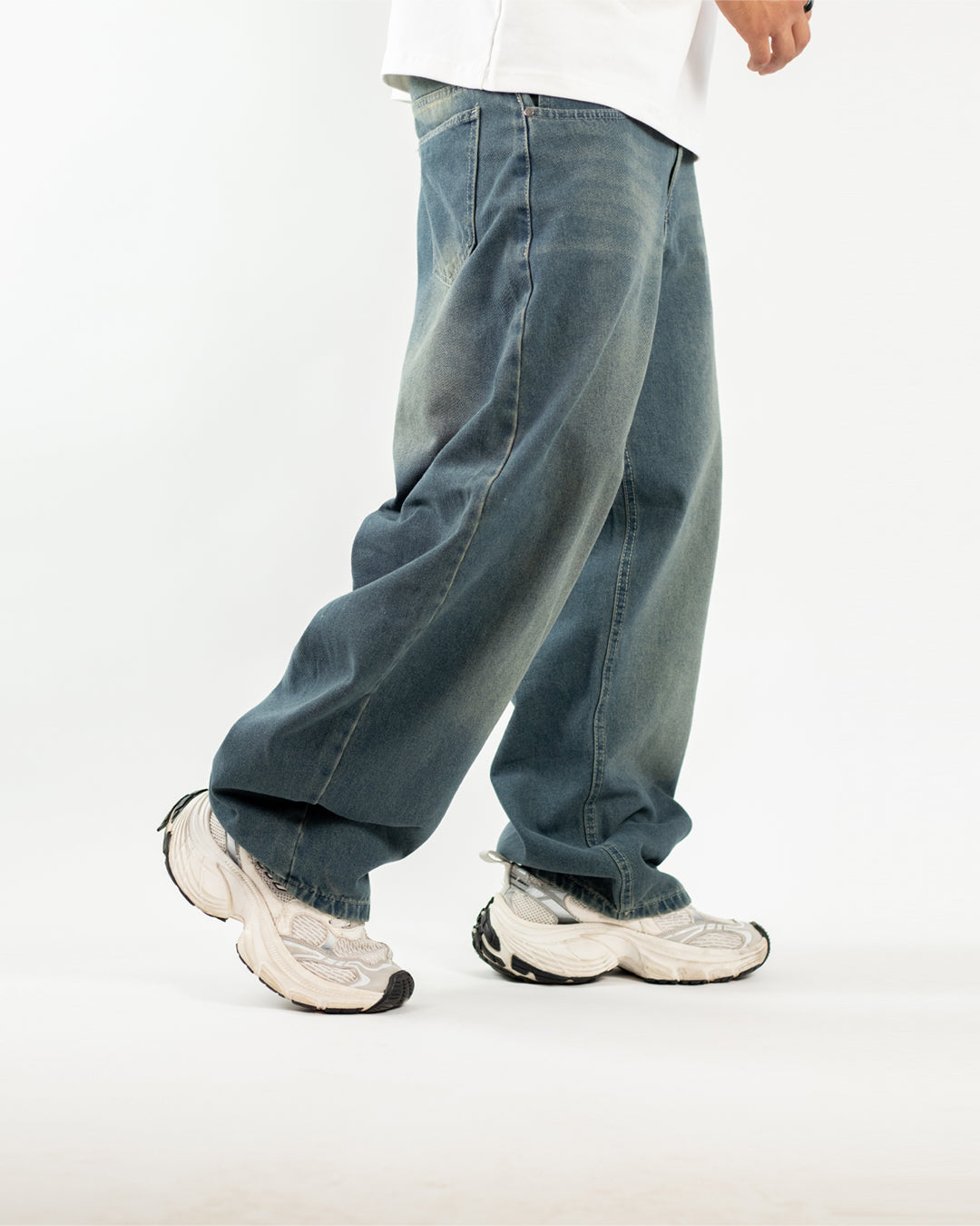 Essential Wide Denim - Tinted Blue